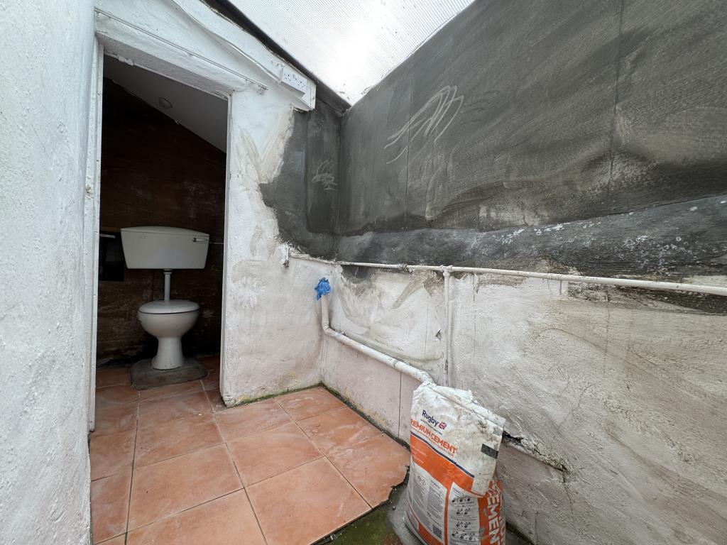 Lot: 96 - TWO-BEDROOM DETACHED COTTAGE - Utility room